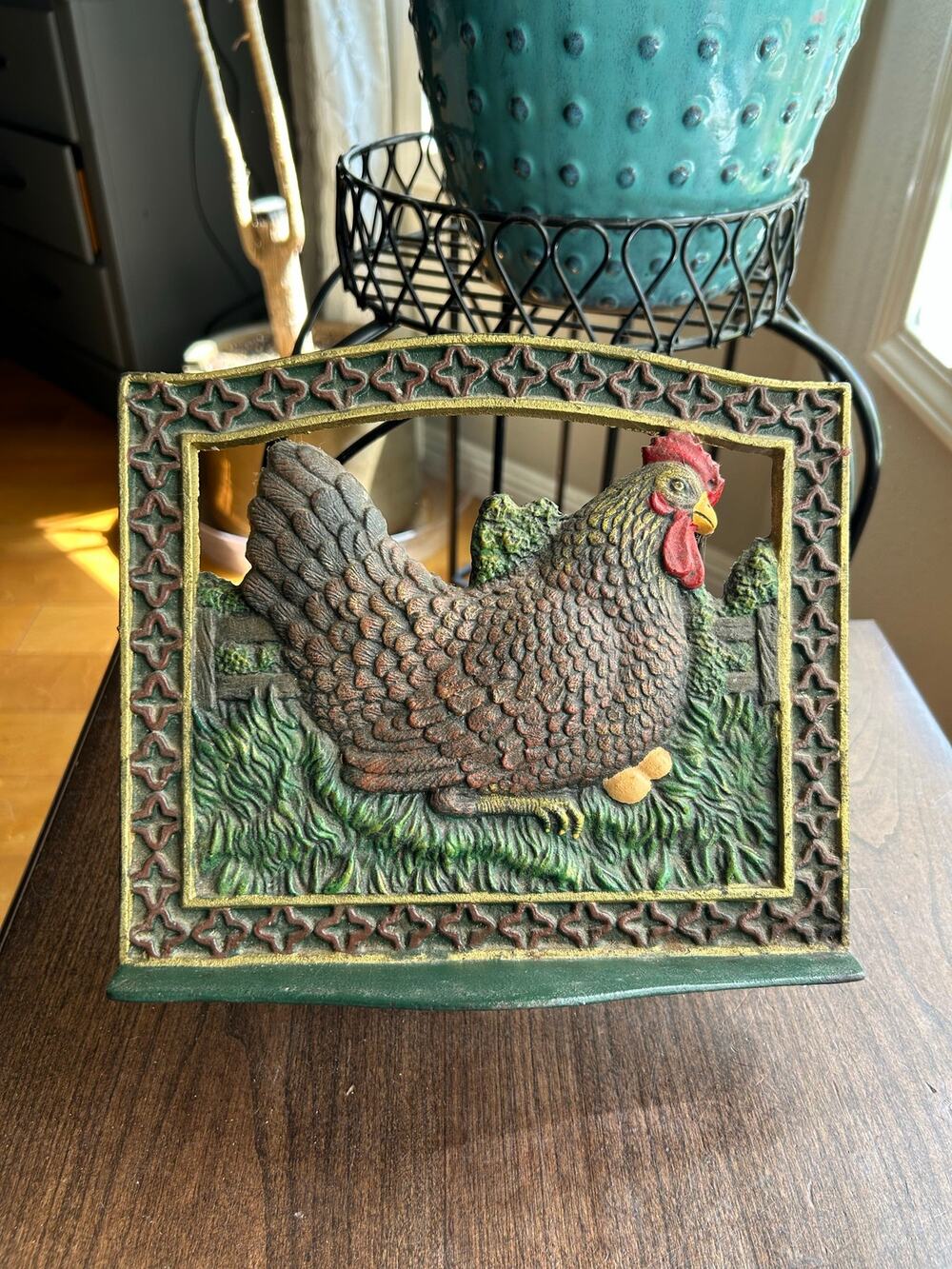 1960 MCM VINTAGE CAST IRON ROOSTER & HEN COOKBOOK STAND FARMHOUSE